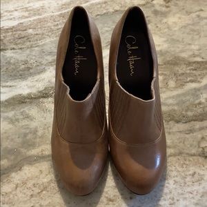Cole Haan womens 6B tan booties